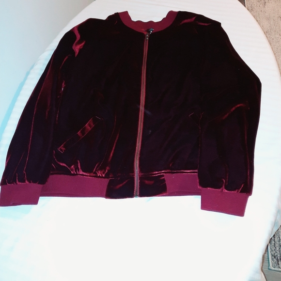 Burgundy Jacket Size med - Picture 11 of 13